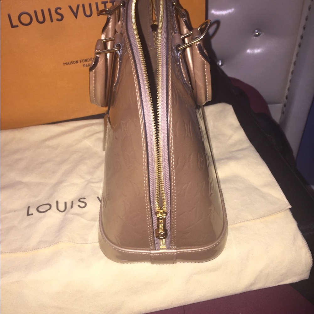 Authentic! Louis Vuitton bag - Picture 8 of 8